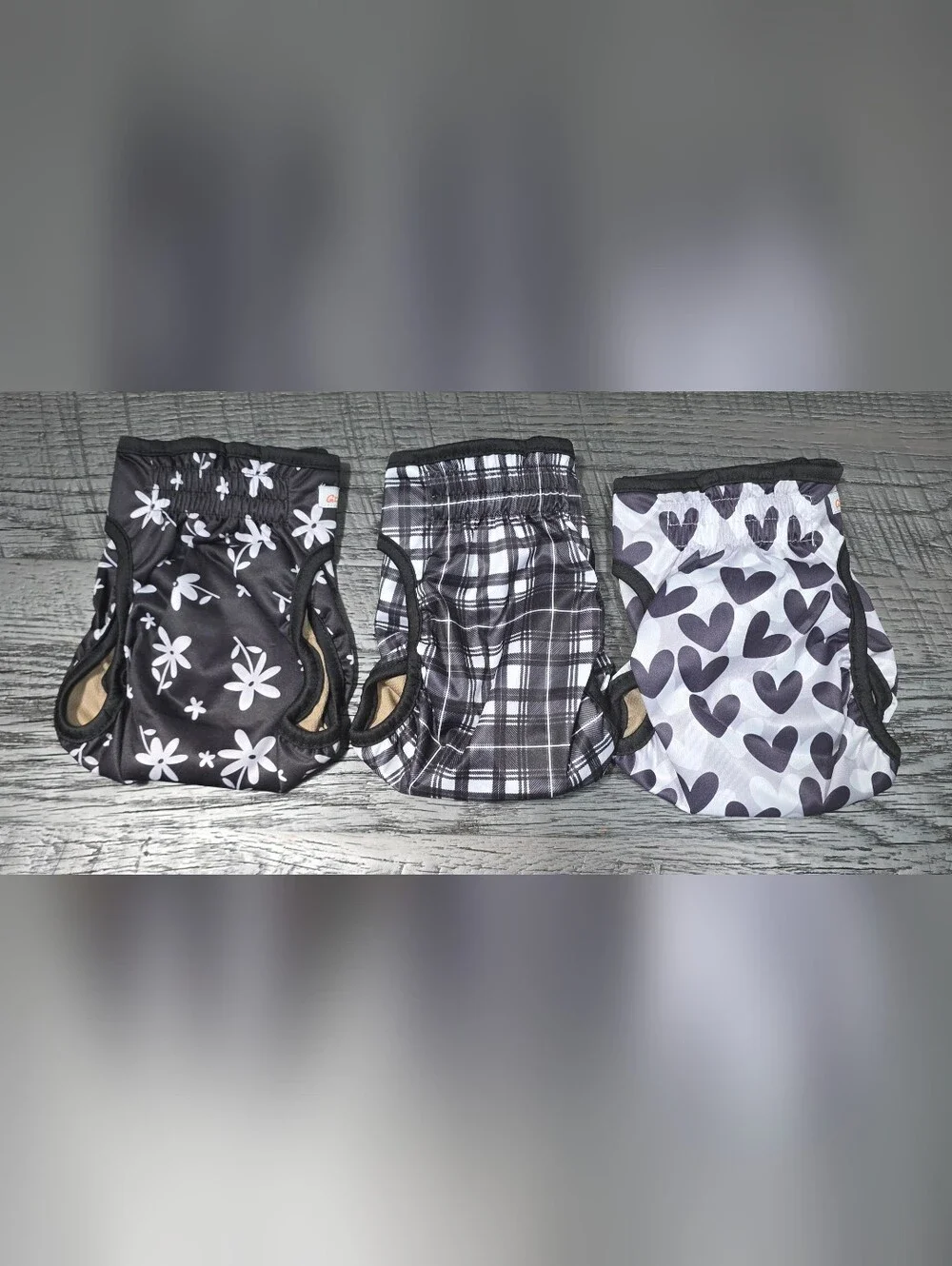 New Grecle Black & White Plaid Female Dog Diapers ( Size MED)